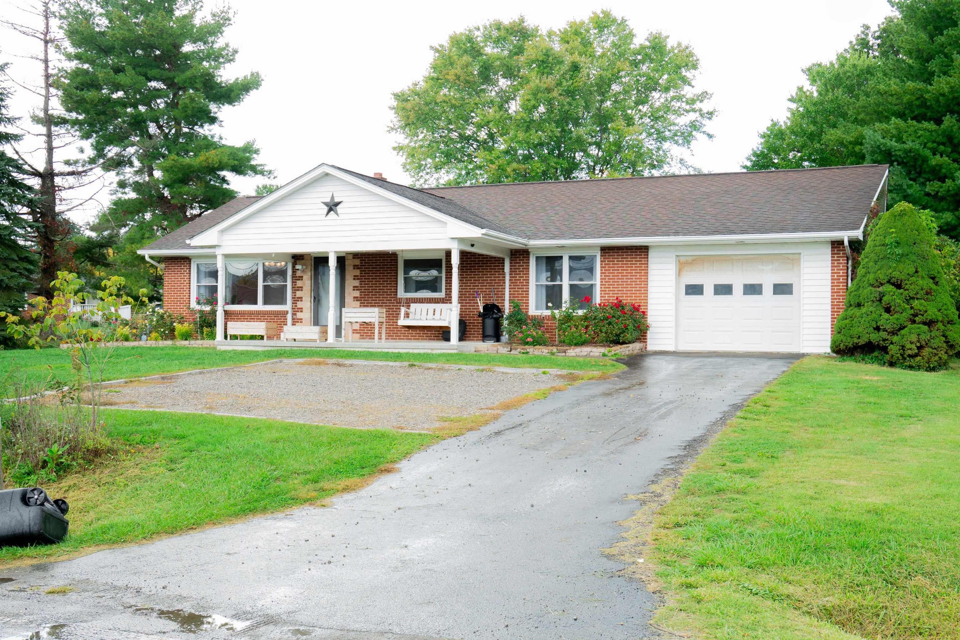 150 Doe Creek Road Pembroke, VA 24136 - Photo 1 of 16 Gallery Image 1