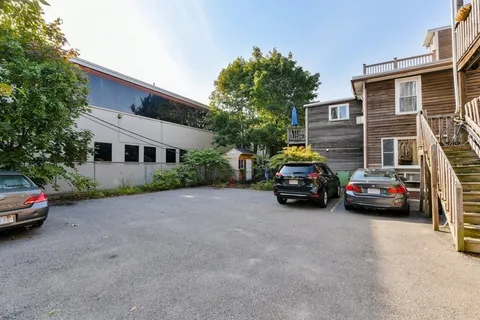 $634,900 | 260-262 Sidney Street, Unit 3R, Cambridge, MA 02139