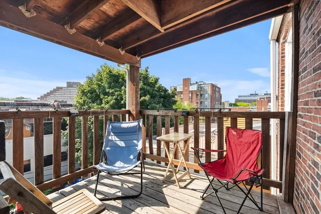 $634,900 | 260-262 Sidney Street, Unit 3R, Cambridge, MA 02139
