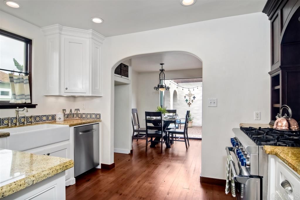 1008 South Ditmar Street Oceanside, CA 92054 - Photo 5 of 25