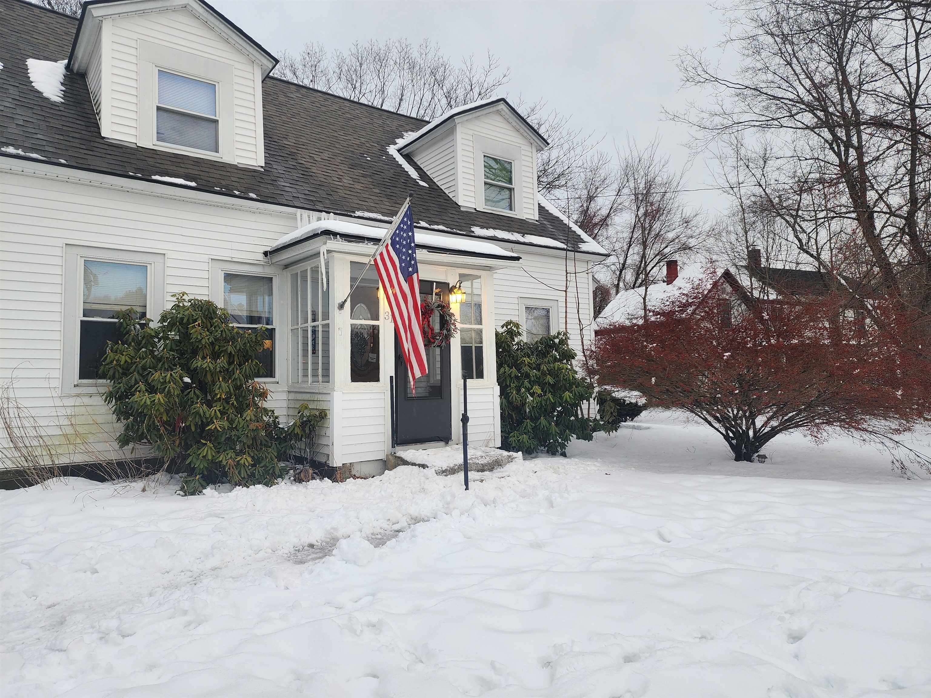 31 Hildreth Street Winchester, NH 03470 - Photo 4 of 18