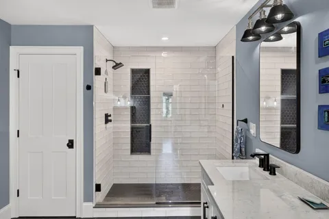 $1,295,000 | 1090 Shore Road, Unit 13, Pocasset, MA 02559
