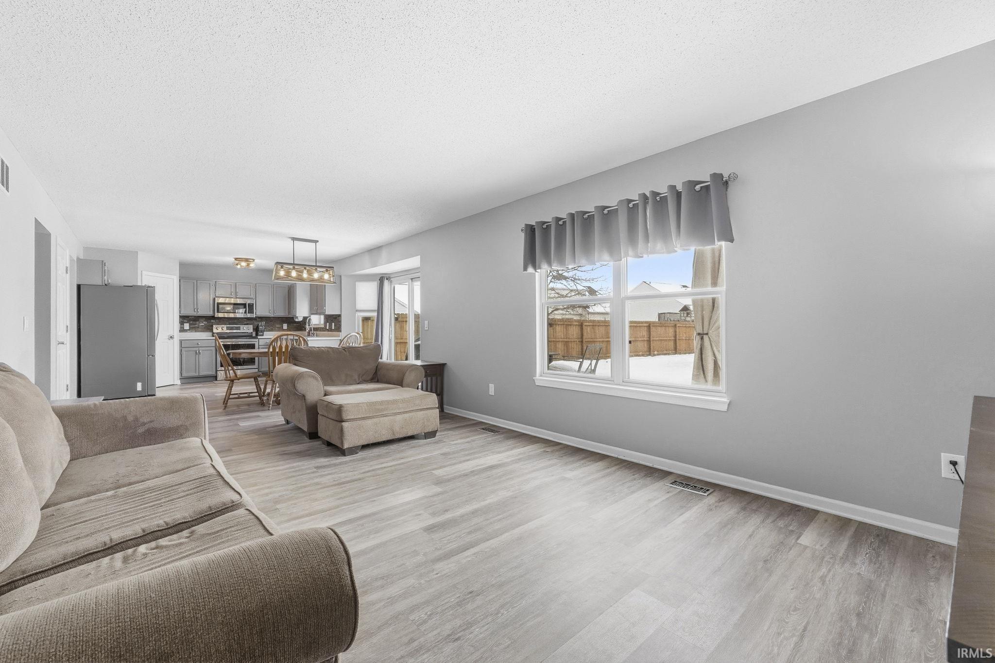 3007 Pomeroy Place Fort Wayne, IN 46818 - Photo 7 of 36