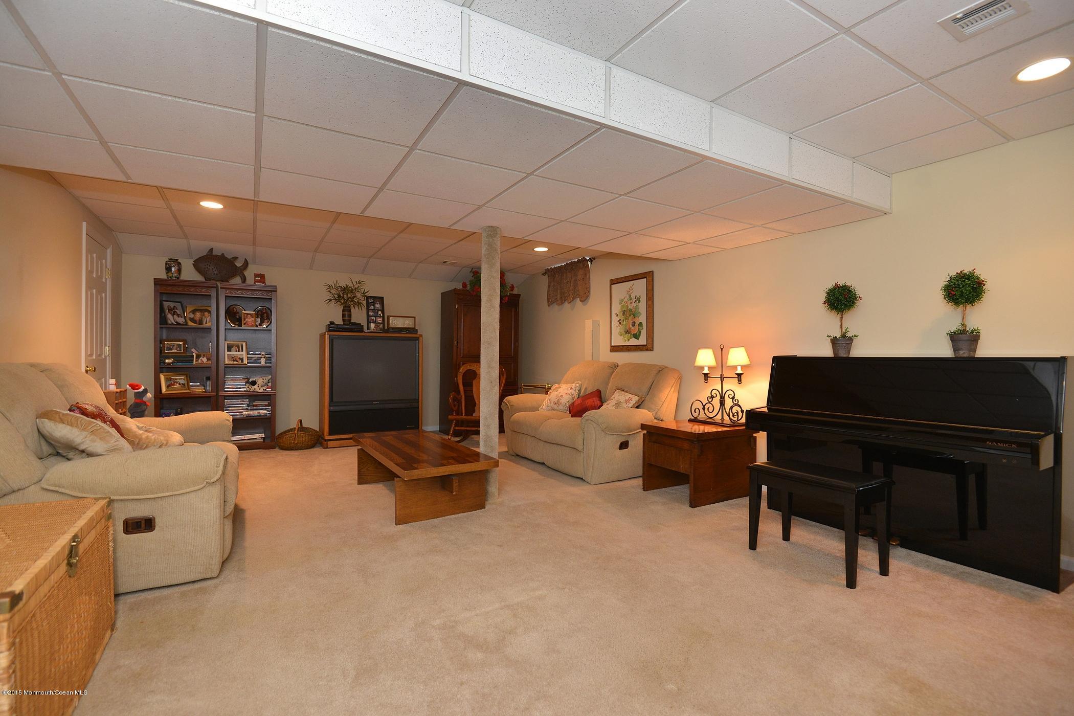 81 Racquet Road Wall, NJ 07719 - Photo 20 of 28 Family room