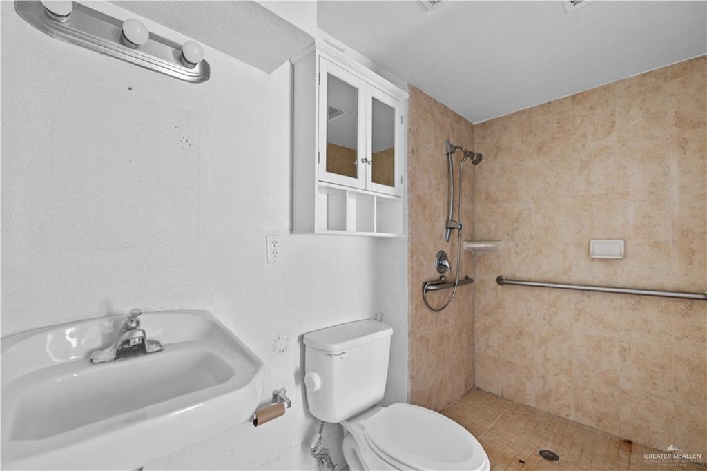 23067 Cragon Road Harlingen, TX 78552 - Photo 11 of 19