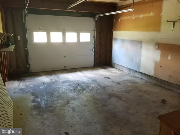 $2,200 | 241 North Randolph Road, Fredericksburg, VA 22405