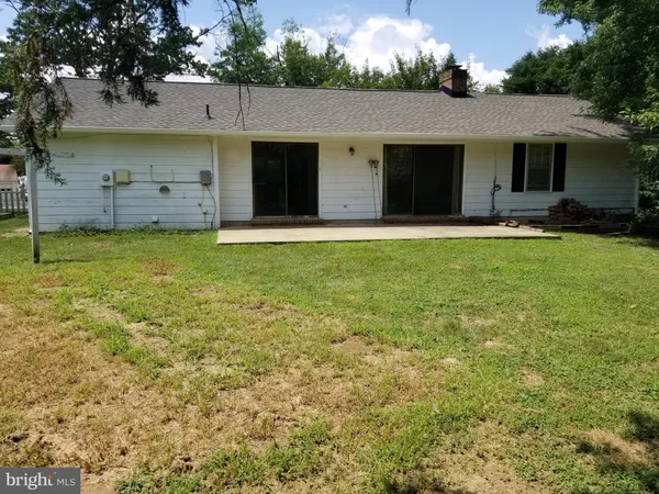 $2,200 | 241 North Randolph Road, Fredericksburg, VA 22405