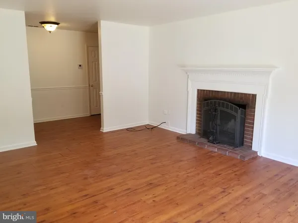 $2,200 | 241 North Randolph Road, Fredericksburg, VA 22405