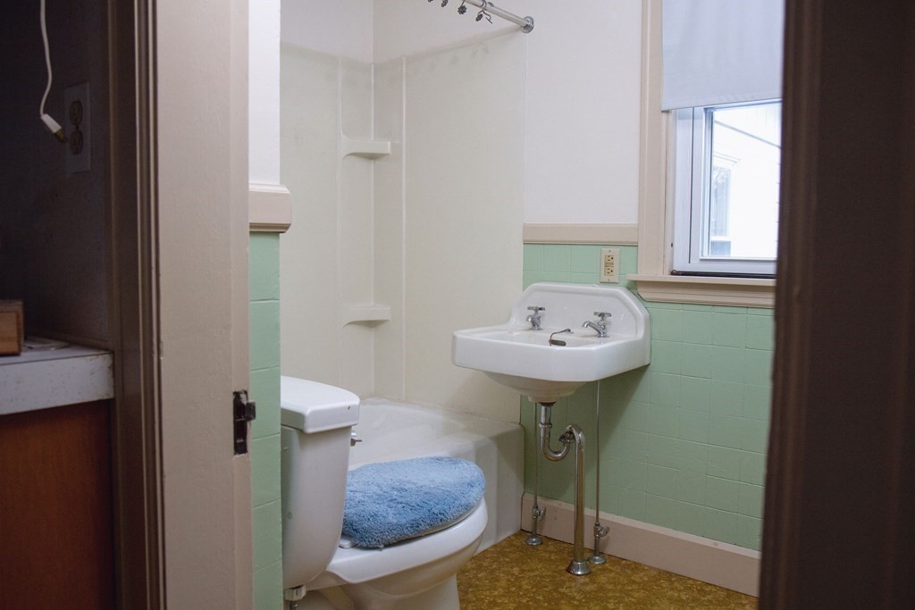 2233 Main Street Warren, MA 01092 - Photo 28 of 41 Gallery Image 28