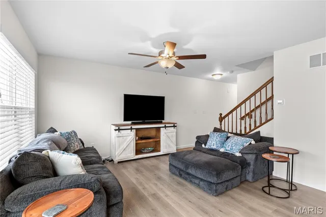 $349,900 | 554 Summer Glen Lane, St. Charles, MO 63301