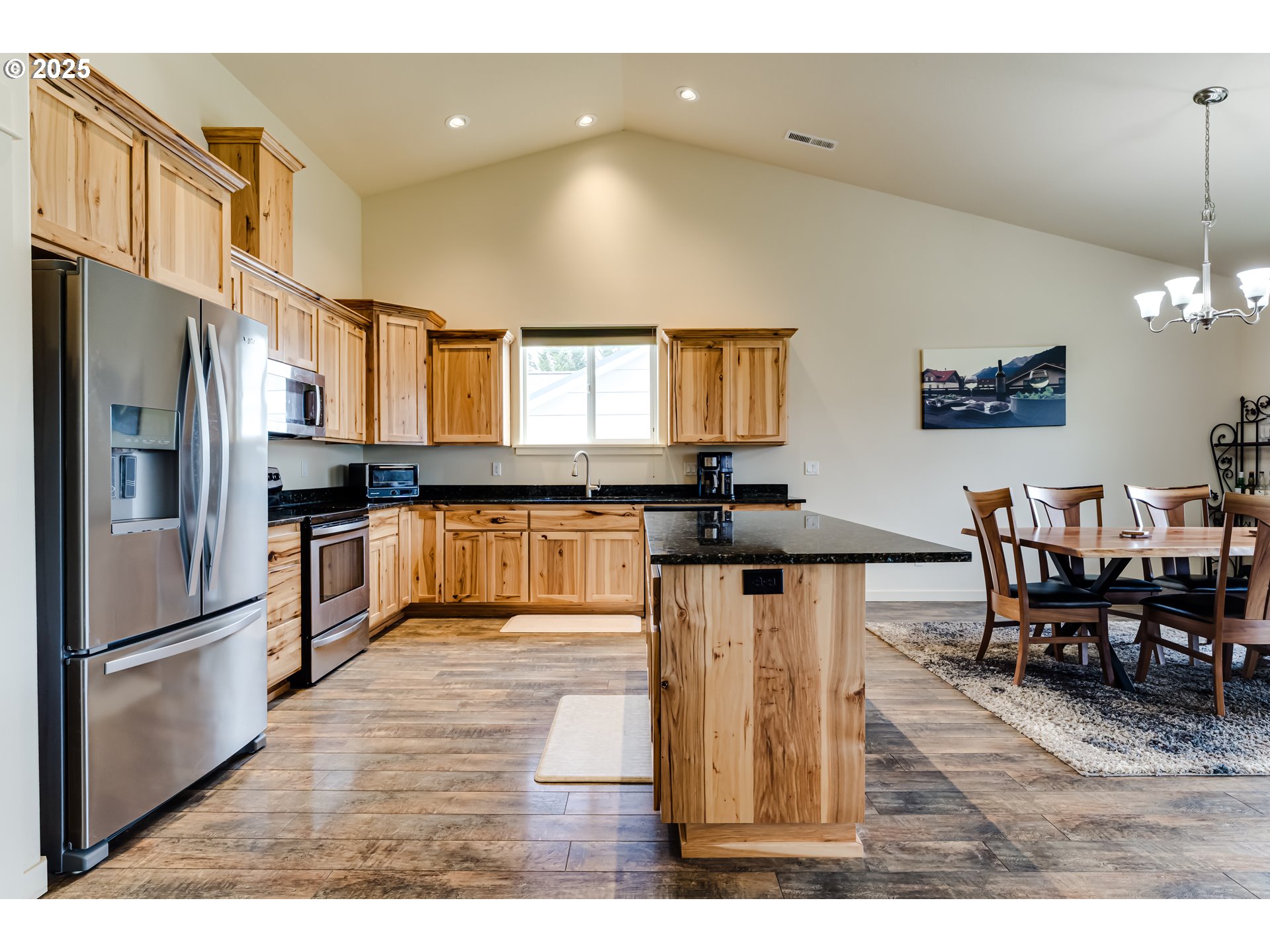 654 Wilson Avenue Cottage Grove, OR 97424 - Photo 8 of 19 Gallery Image 8