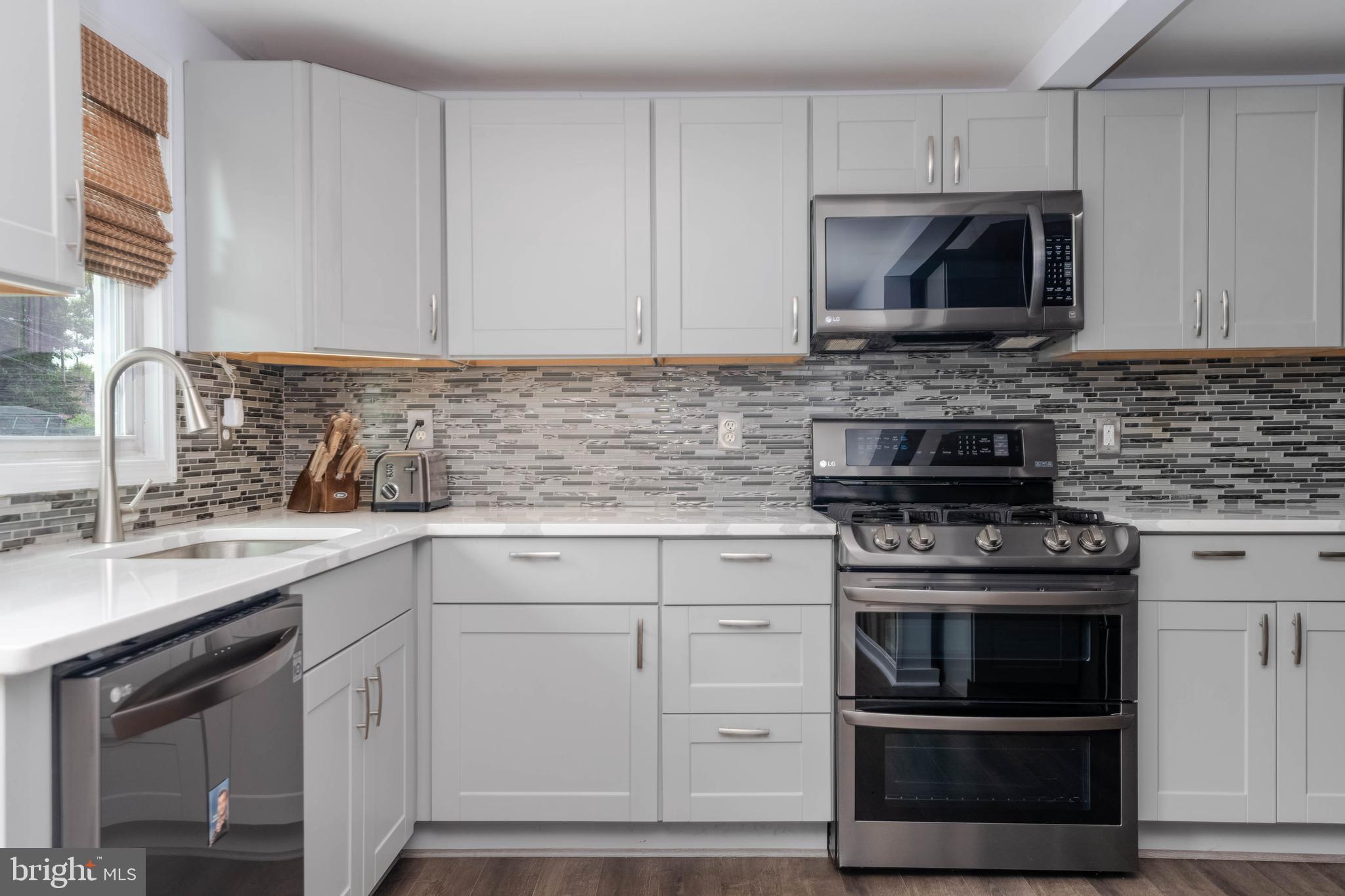 100 South Stuart Street Baltimore, MD 21221 - Photo 9 of 49 Stainless Steel Appliances