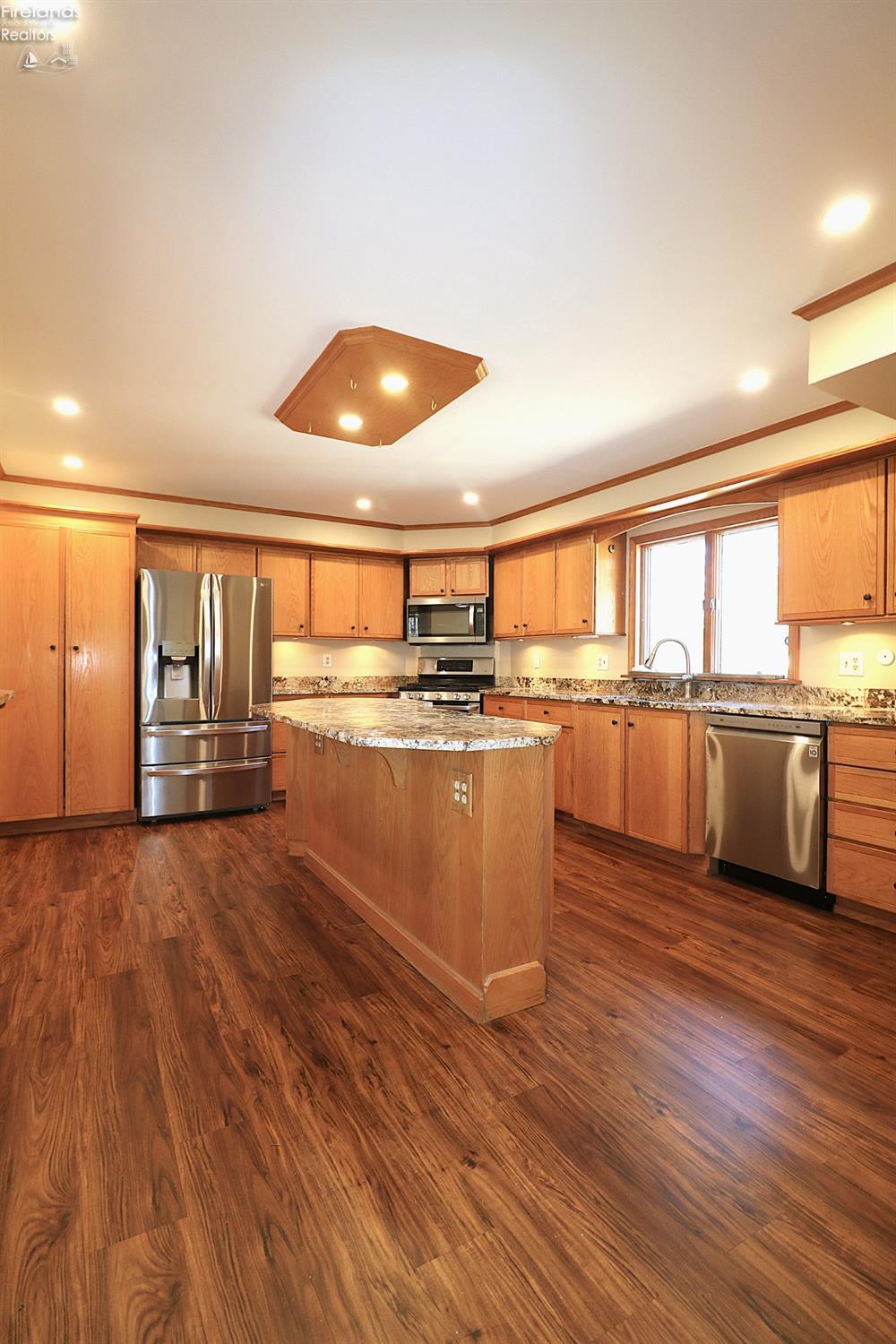 9920 River Road Huron, OH 44839 - Photo 5 of 35 Gallery Image 5