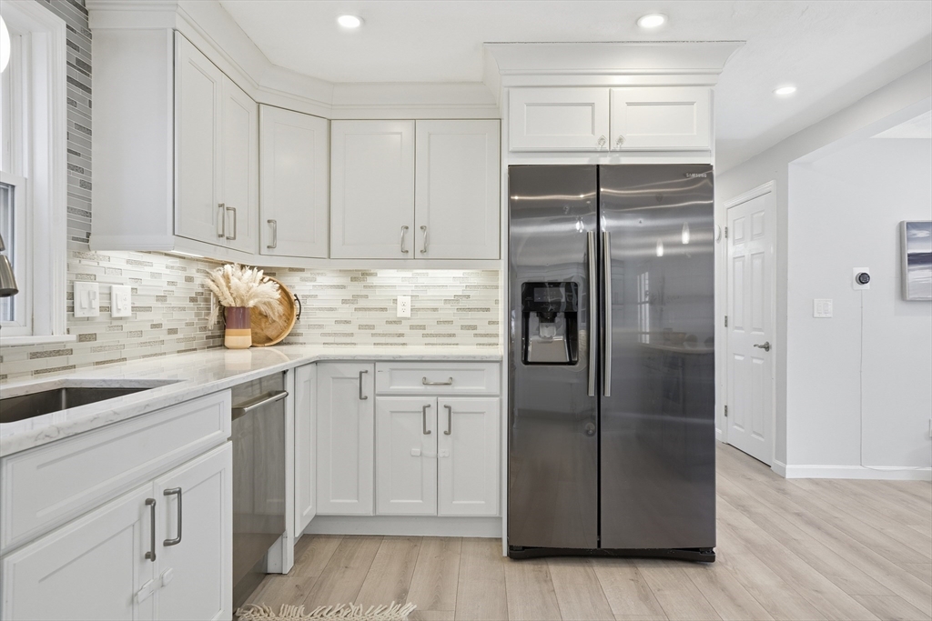 10 Cheyenne Road Pepperell, MA 01463 - Photo 8 of 42