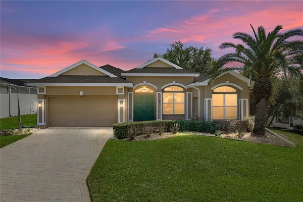 $700,000 | 12231 Woodlands Circle, Dade City, FL 33525