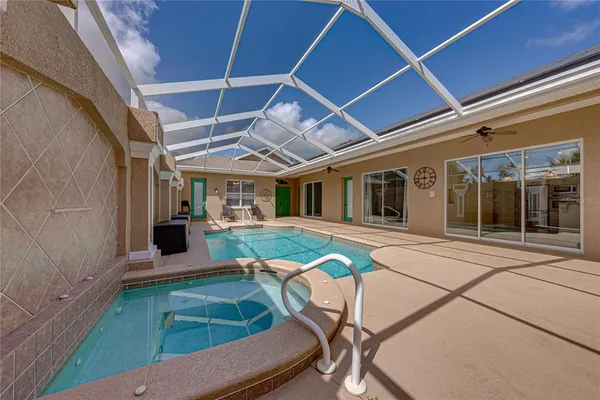 $700,000 | 12231 Woodlands Circle, Dade City, FL 33525