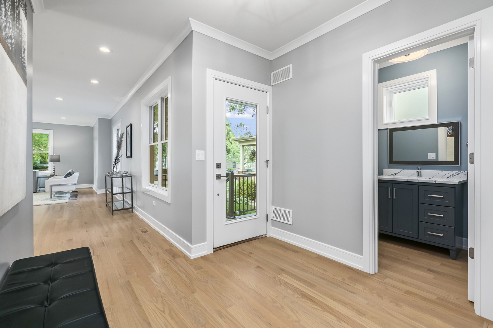 220 Spring Avenue Naperville, IL 60540 - Photo 7 of 52