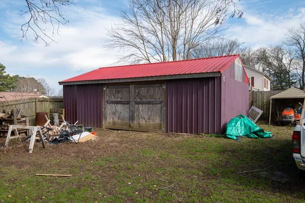 $250,000 | 107 East Ward Street, Centerville, TN 37033