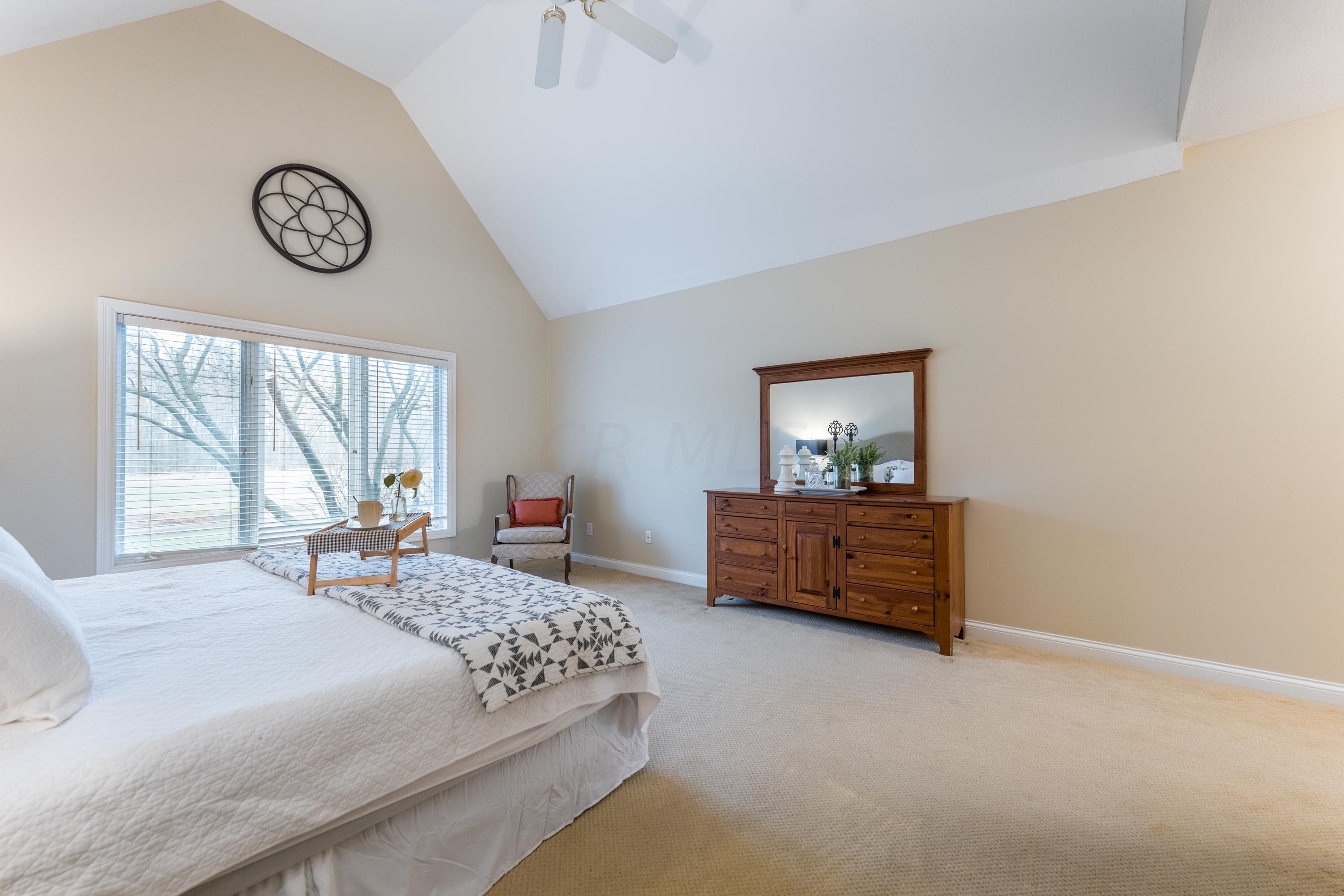 8253 Rookery Way Westerville, OH 43082 - Photo 43 of 107 048P1577128