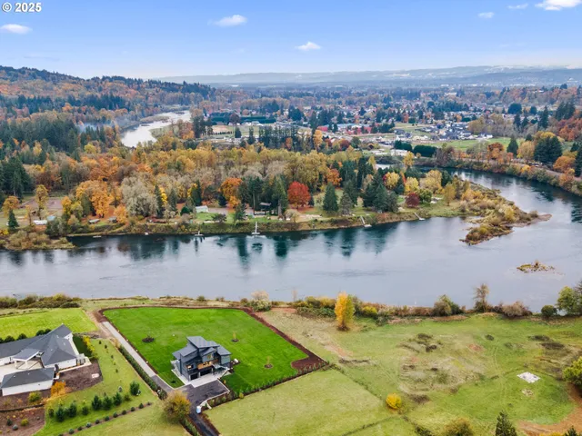 $2,900,000 | 2551 Lewis River Road, Woodland, WA 98674