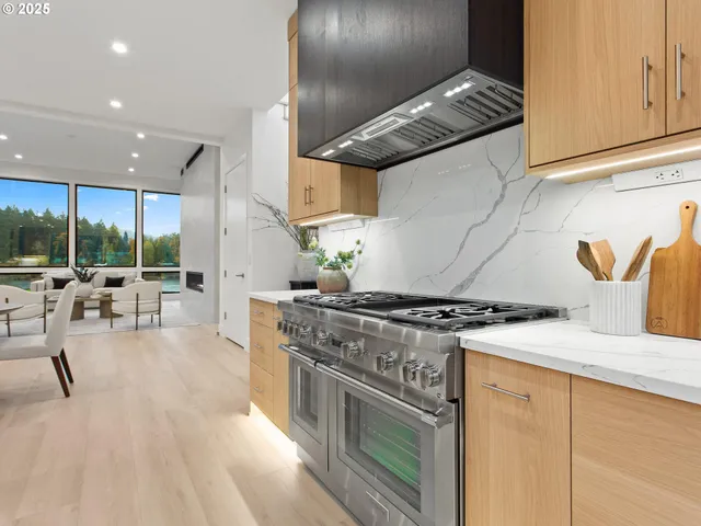 $2,900,000 | 2551 Lewis River Road, Woodland, WA 98674