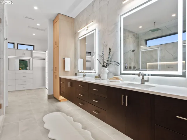 $2,900,000 | 2551 Lewis River Road, Woodland, WA 98674