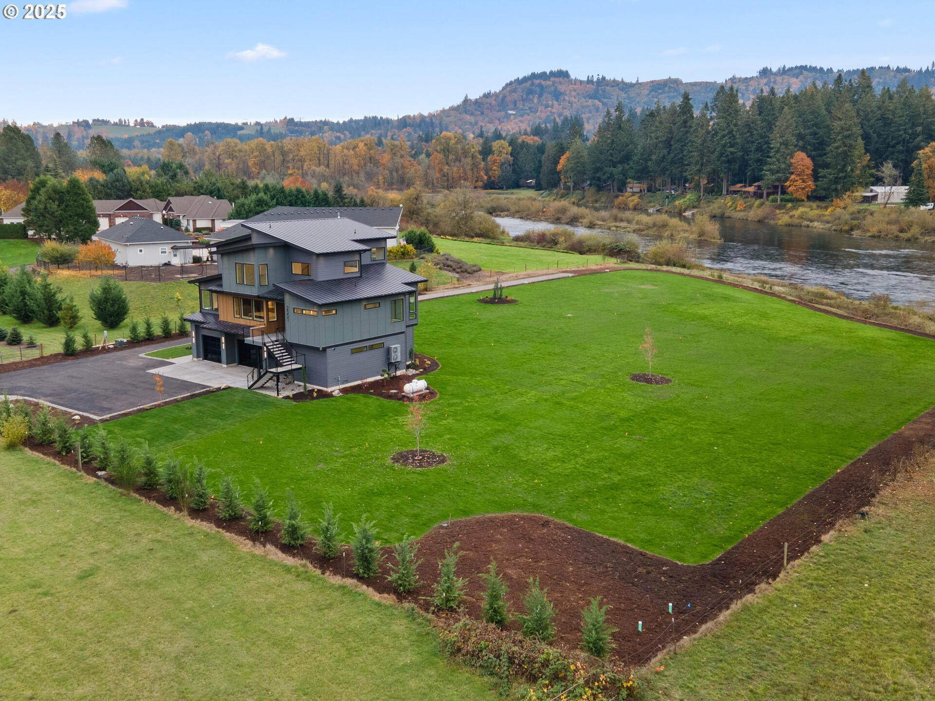 2551 Lewis River Road Woodland, WA 98674 - Photo 5 of 48