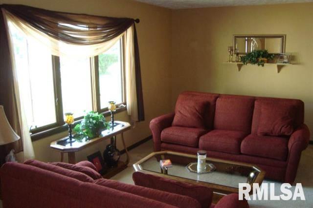 14221 140 Avenue West Taylor Ridge, IL 61284 - Photo 2 of 13 Gallery Image 2