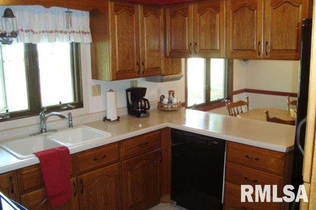 14221 140 Avenue West Taylor Ridge, IL 61284 - Photo 5 of 13 Gallery Image 5