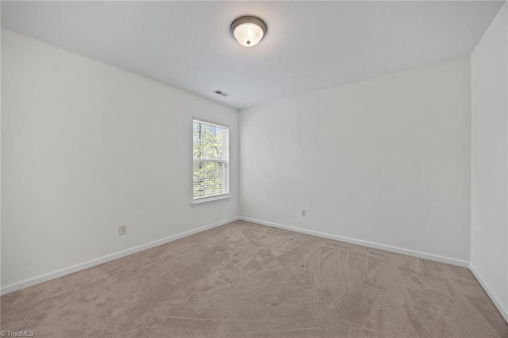 2211 Rindle Drive High Point, NC 27262 - Photo 14 of 21