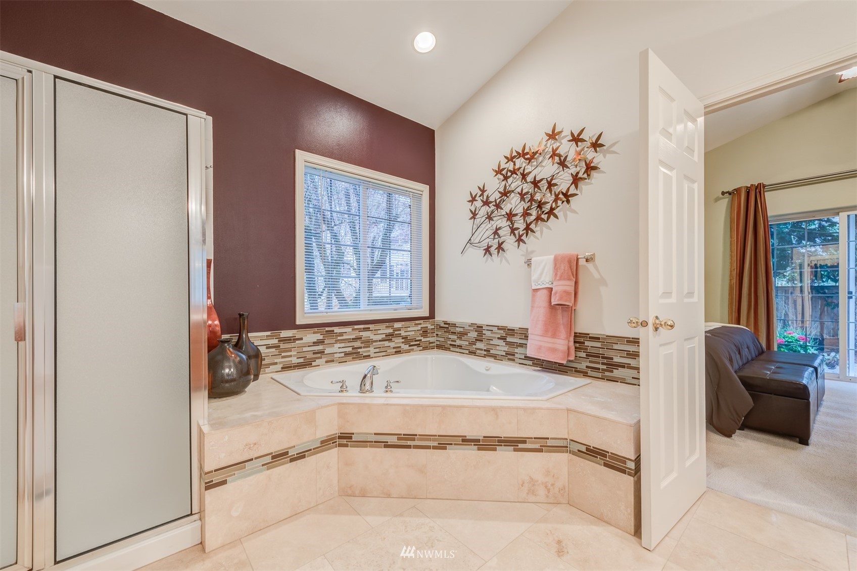 15517 112th Avenue Northeast Bothell, WA 98011 - Photo 26 of 33 Gallery Image 26