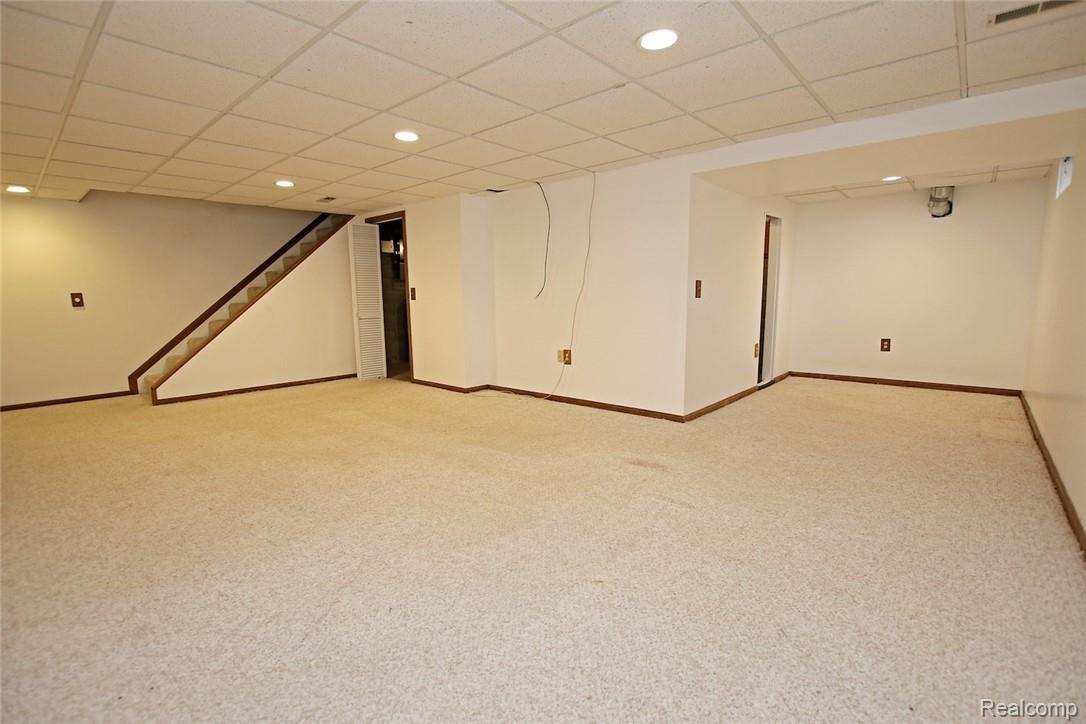 5583 Copley Square Road Grand Blanc, MI 48439 - Photo 32 of 45 32.jpg