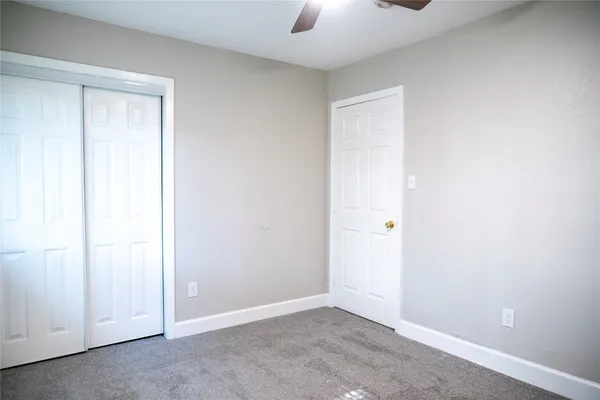 $1,800 | 5502 Elm Tree Drive, Houston, TX 77048