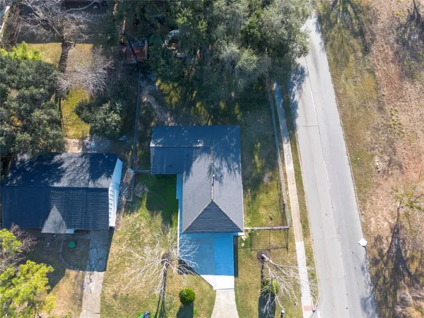 $1,800 | 5502 Elm Tree Drive, Houston, TX 77048