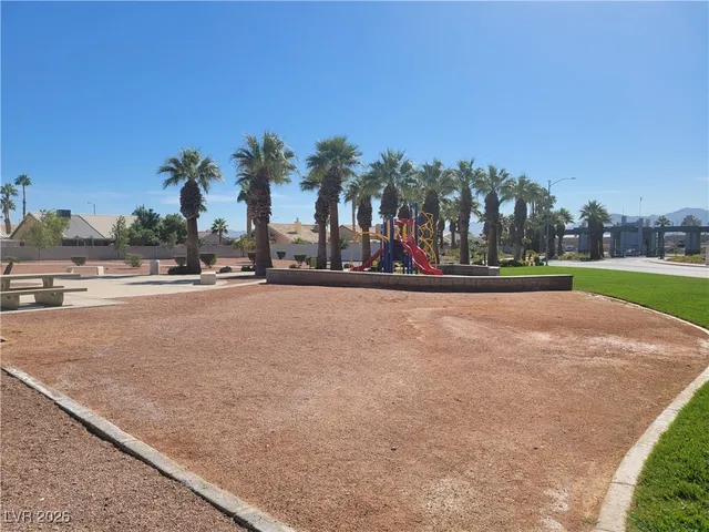 $2,000 | 6277 Elvido Avenue, Las Vegas, NV 89122