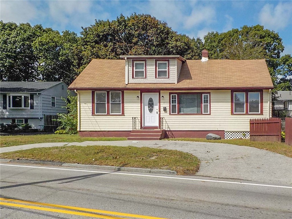 41 Long Street Warwick, RI 02886 - Photo 1 of 22