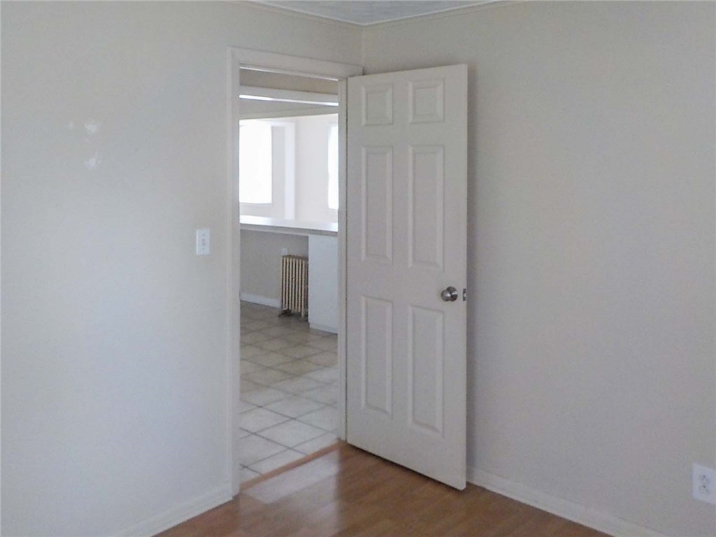 41 Long Street Warwick, RI 02886 - Photo 14 of 22
