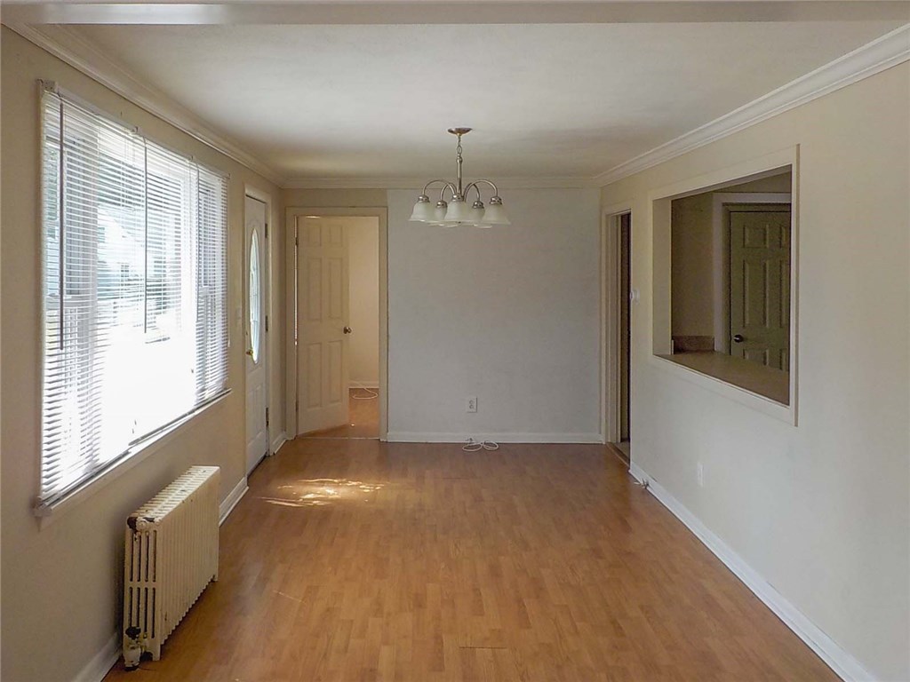 41 Long Street Warwick, RI 02886 - Photo 6 of 22