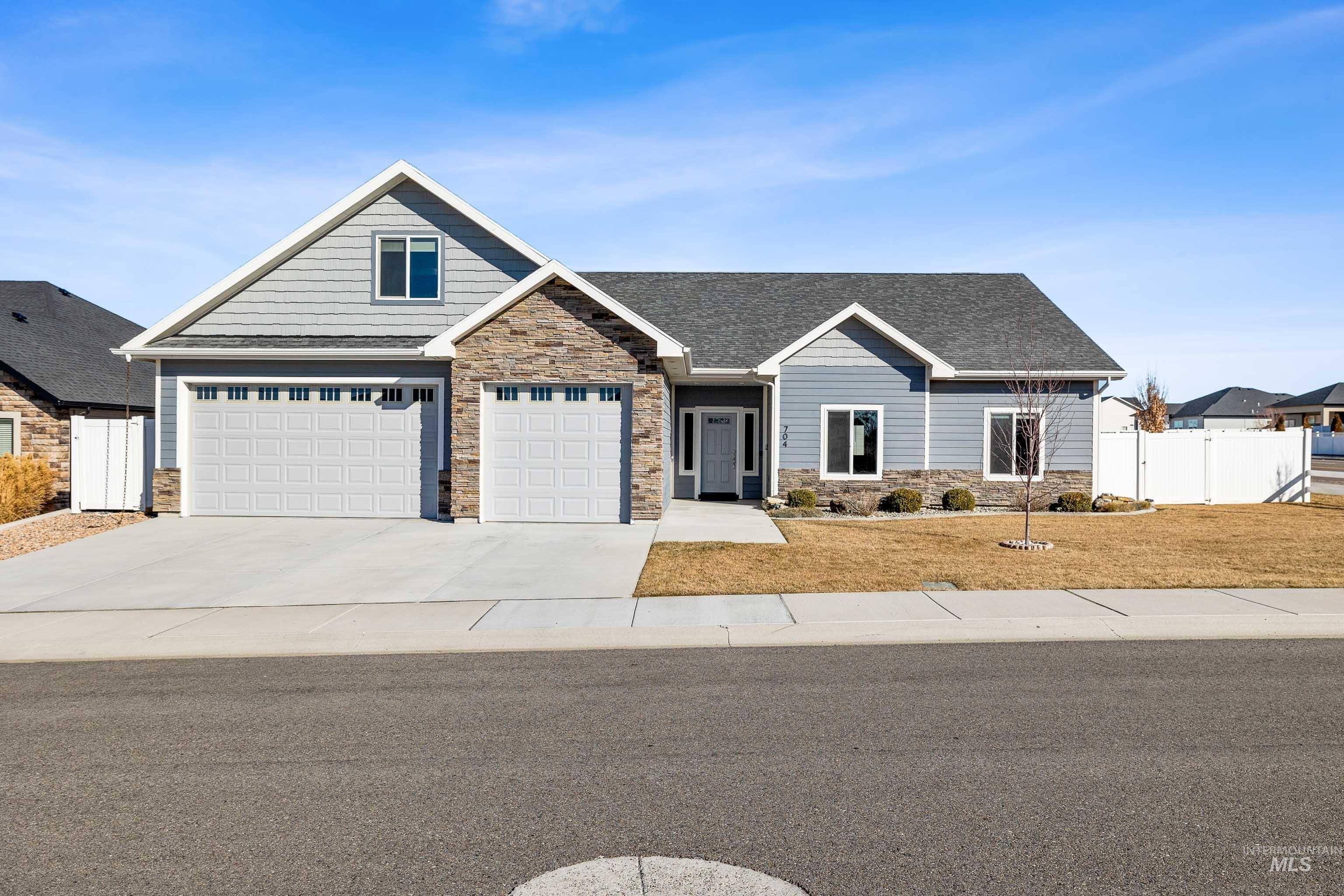 704 Midnight Sun Loop Twin Falls, ID 83301 - Photo 1 of 26