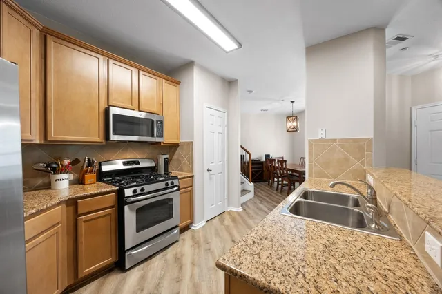$299,900 | 1310 West Parmer Lane, Unit 9B, Austin, TX 78727