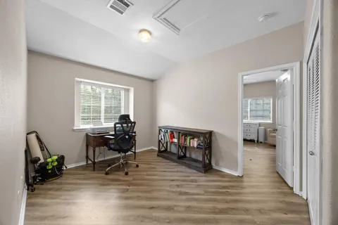 $299,900 | 1310 West Parmer Lane, Unit 9B, Austin, TX 78727
