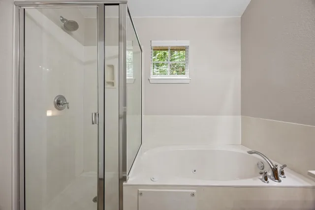 $299,900 | 1310 West Parmer Lane, Unit 9B, Austin, TX 78727