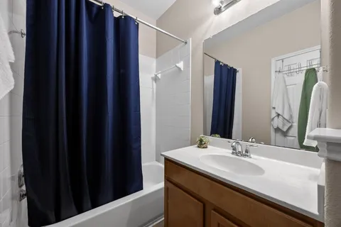 $299,900 | 1310 West Parmer Lane, Unit 9B, Austin, TX 78727