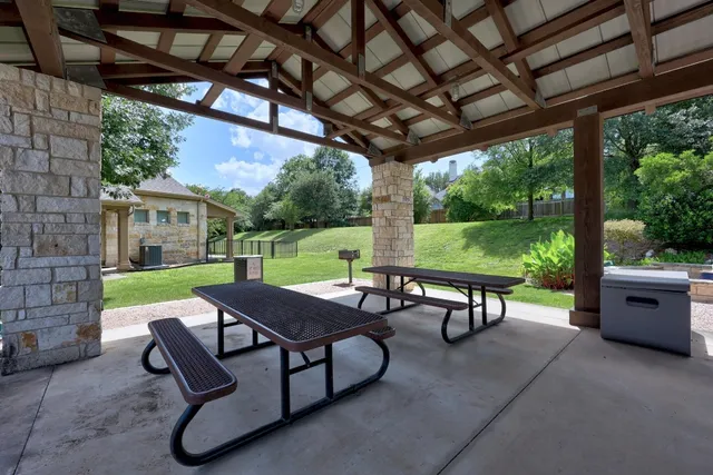 $299,900 | 1310 West Parmer Lane, Unit 9B, Austin, TX 78727