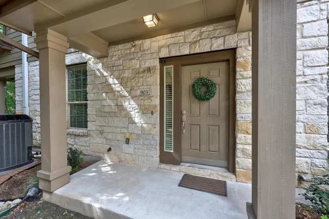 $299,900 | 1310 West Parmer Lane, Unit 9B, Austin, TX 78727