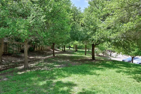 $299,900 | 1310 West Parmer Lane, Unit 9B, Austin, TX 78727