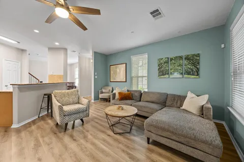 $299,900 | 1310 West Parmer Lane, Unit 9B, Austin, TX 78727