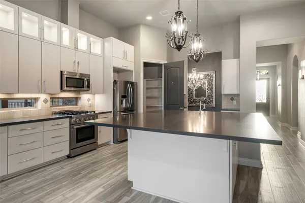 $3,200 | 199 Springs Edge Drive, Montgomery, TX 77356