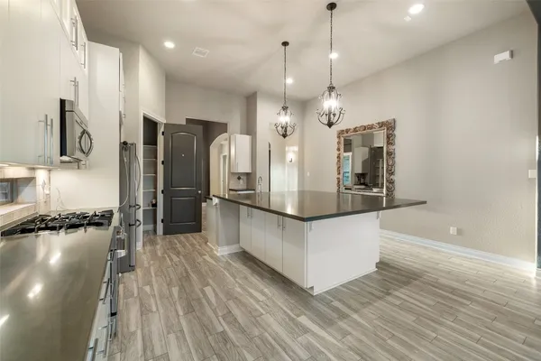 $3,200 | 199 Springs Edge Drive, Montgomery, TX 77356