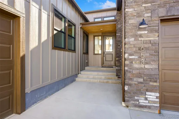 a view of an entryway of house
